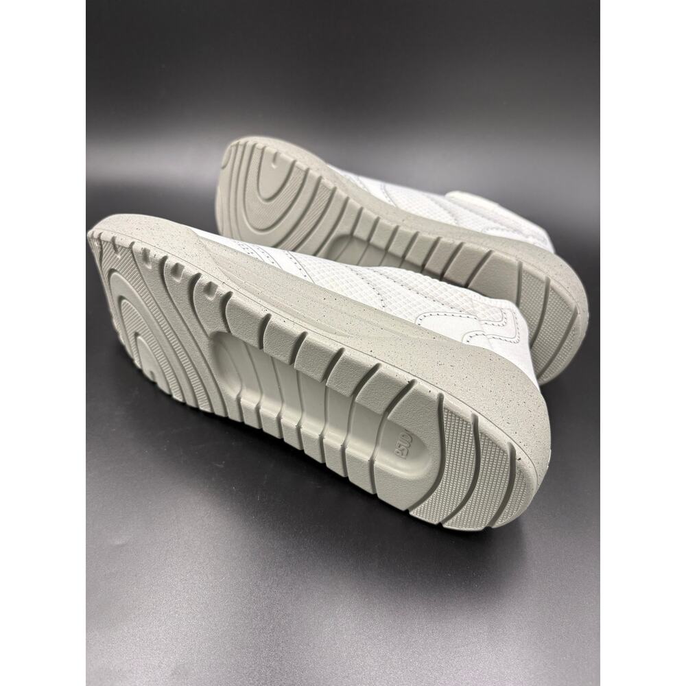 Psudo Men’s Court White Slip On Sneakers Size 10 New with Box - Picture 5 of 6